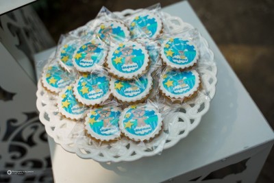 Меденки в синьо с мечета за детски празник и Свето кръщение